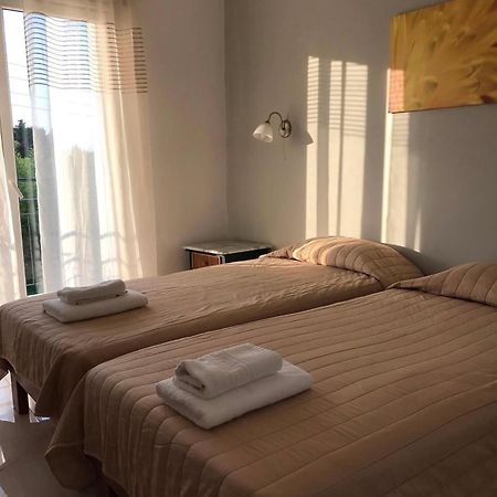 Banos Apartments And Swimming Pool Roda  Bagian luar foto