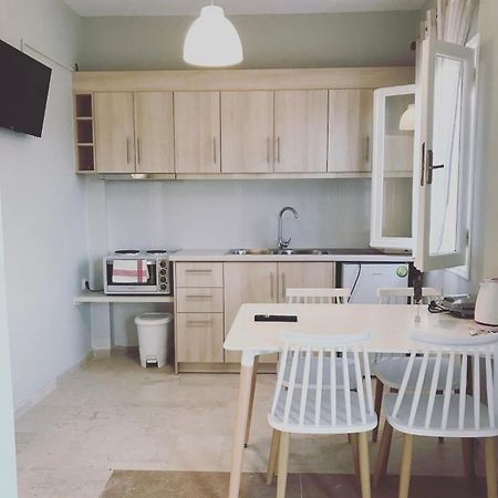 Banos Apartments And Swimming Pool Roda  Bagian luar foto
